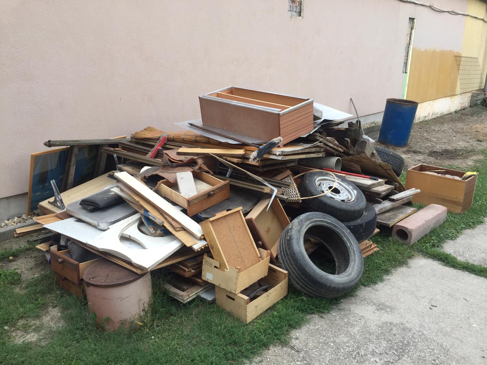 Odvoz starého nábytku